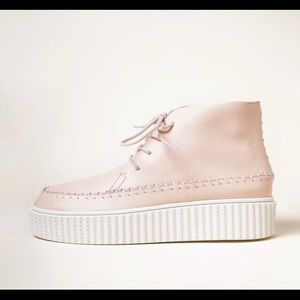 Charlotte Stone shoes Darcy in Pêche